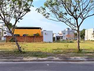 Mặt tiền đường 10m5 ngay đại học fpt giá cực tốt