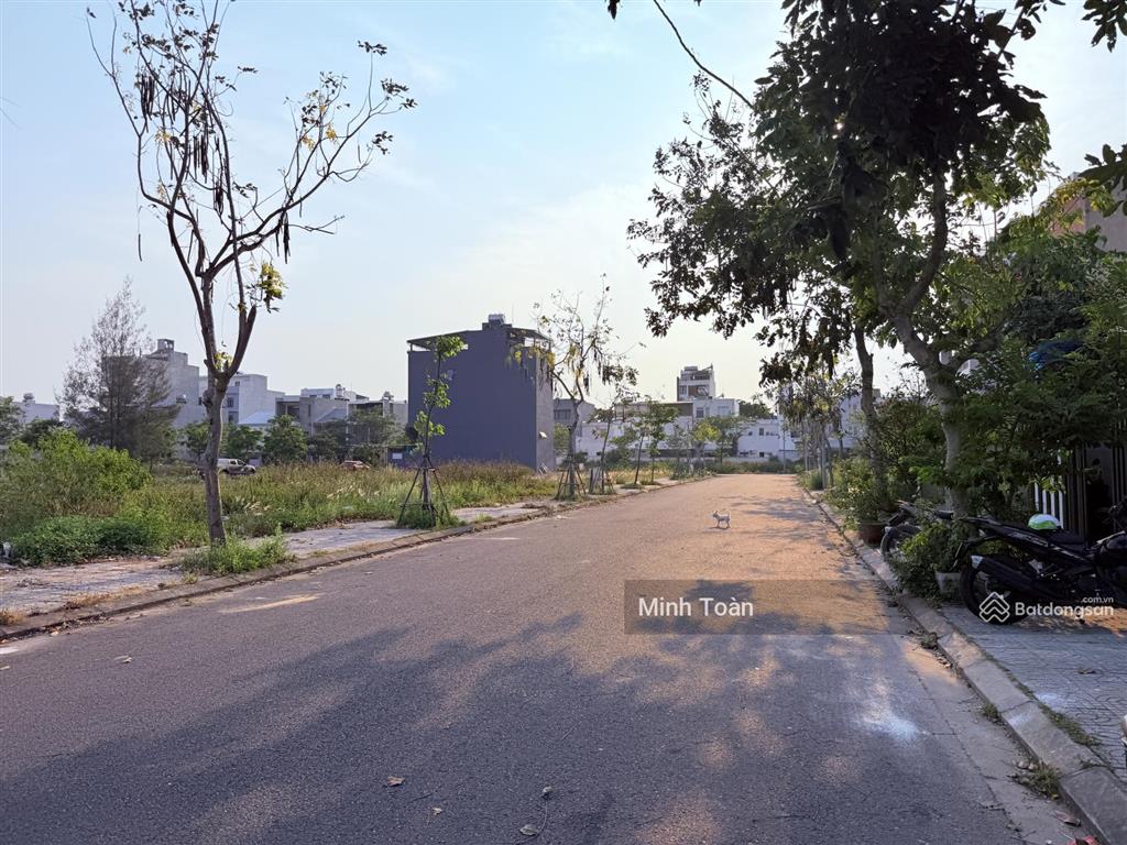 Lô rẻ nhất khu v5 fpt city, gần kênh sinh thái