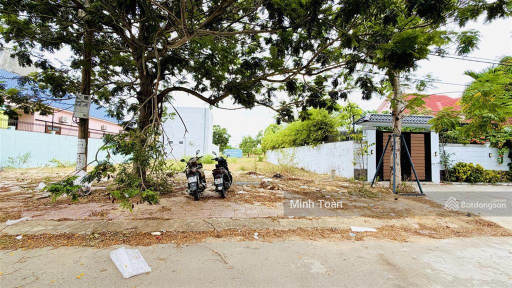 Đi nước ngoài bán gấp lô nền biệt thự 252m2