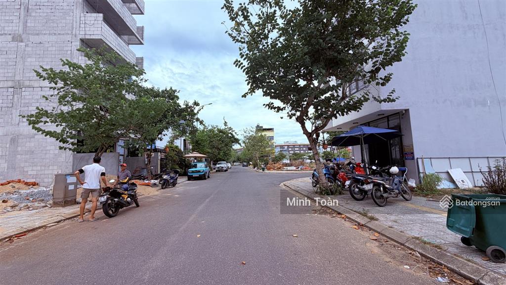 Lô hướng đông hướng biển, giá tốt khu v5