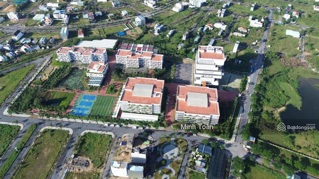 Lô góc đối diện trường fpt, vị trí đẹp