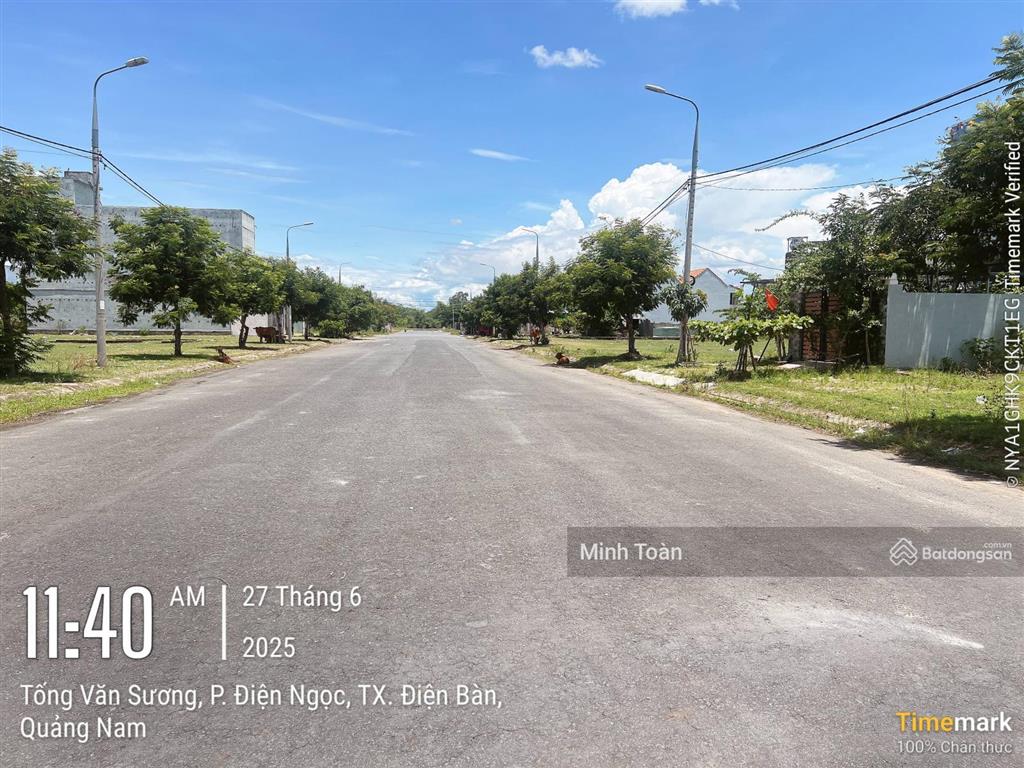 Lô đông nam đường 15m đối diện cổng chợ điện ngọc