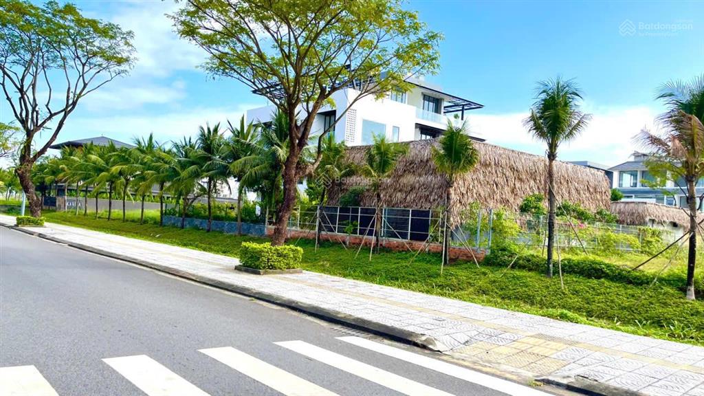 Sở hữu lô đất biệt thự fpt ven kênh phù hợp xây biệt thự để ở và nghỉ dưỡng