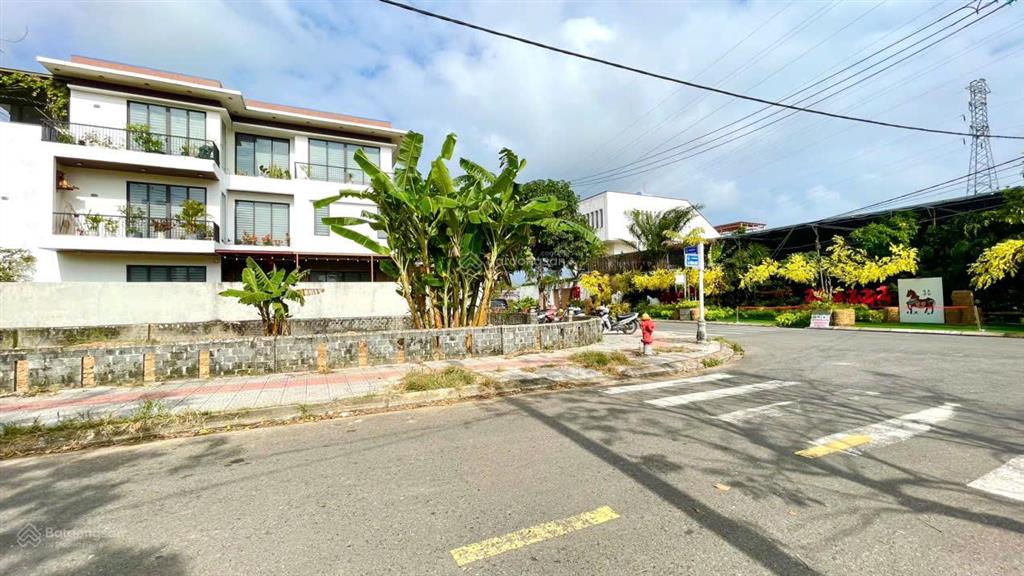 Hàng hiếm lô góc 3 mặt tiền nguyễn đình thi siêu đẹp view sông