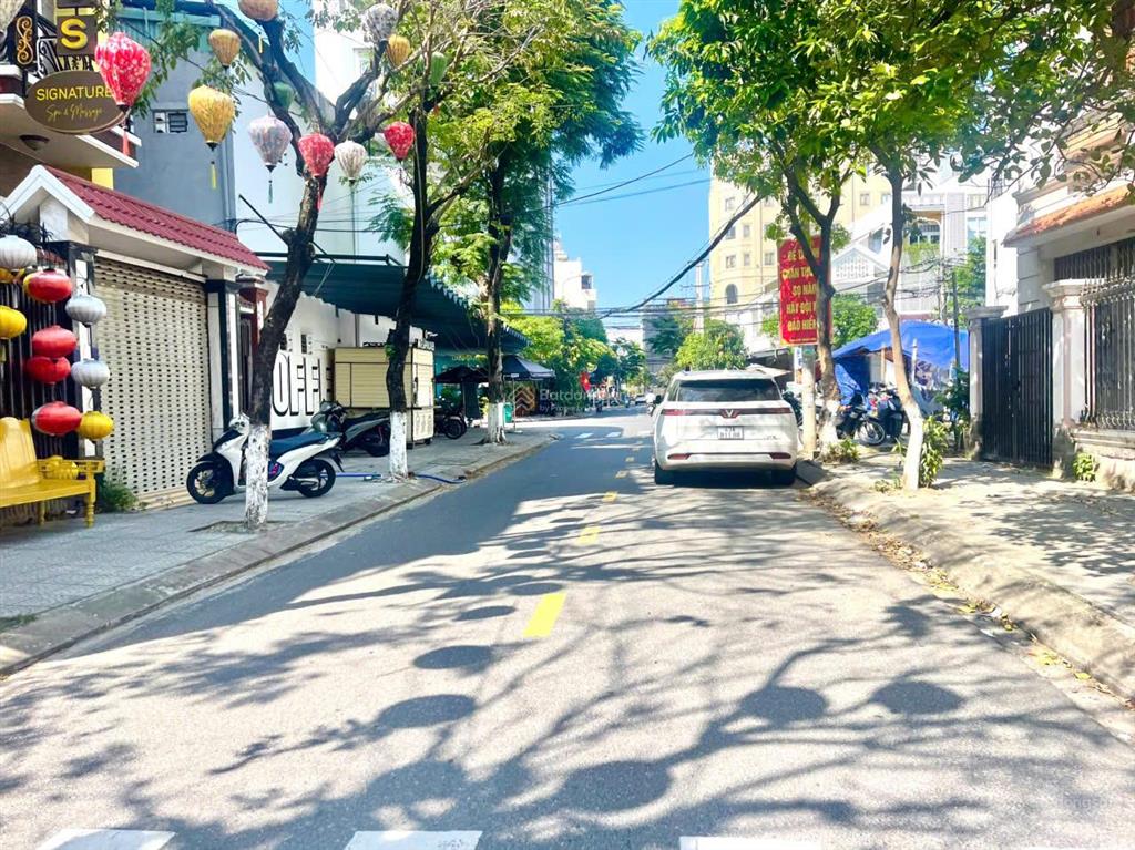 Bán nhà mặt tiền gần dương đình nghệ, khu biển mỹ khê, giá cực tốt
