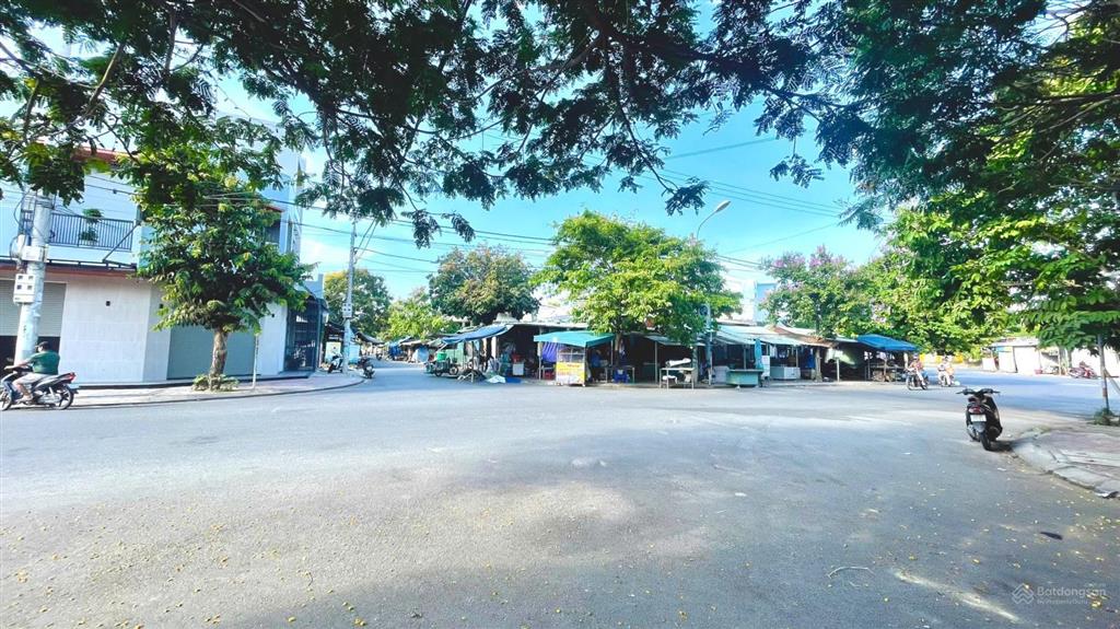 Lô góc trung tâm chợ thanh quýt mặt tiền trục chính, vừa ở vừa kinh doanh
