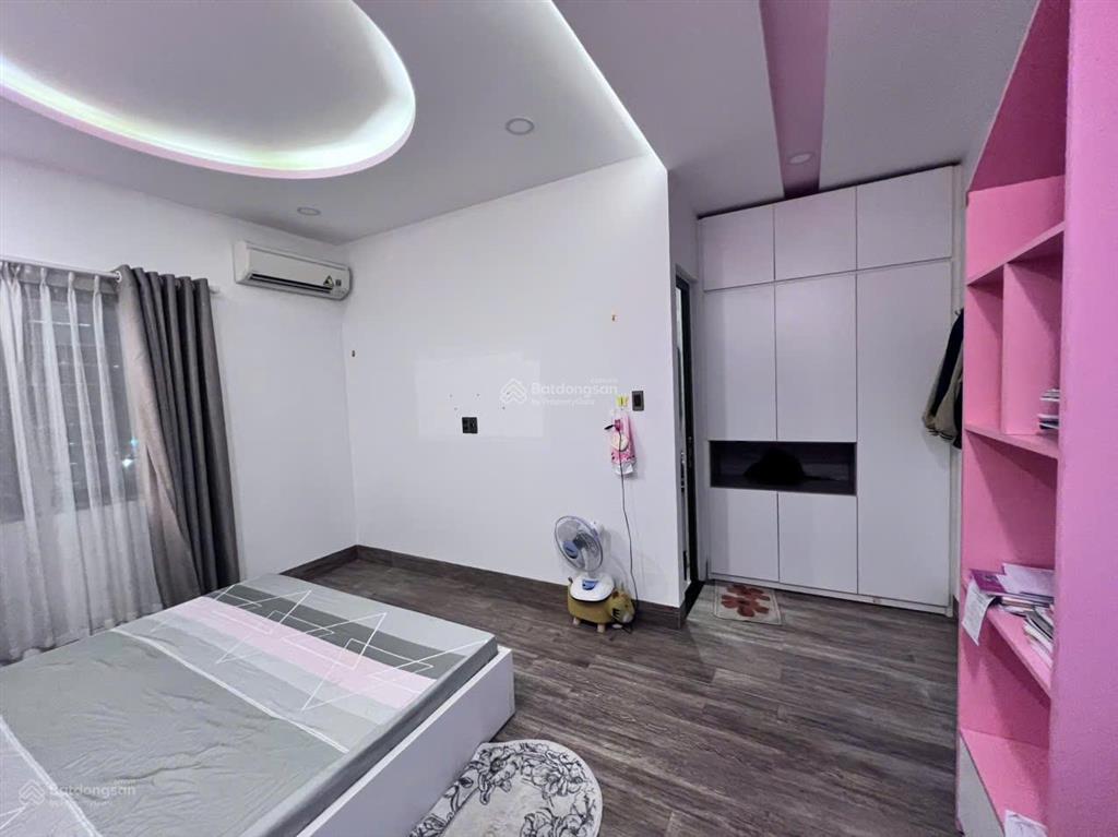 Bán nhà 4 tầng đường hồ trung lượng kiên cố hiện đại giá 9,2 tỷ
