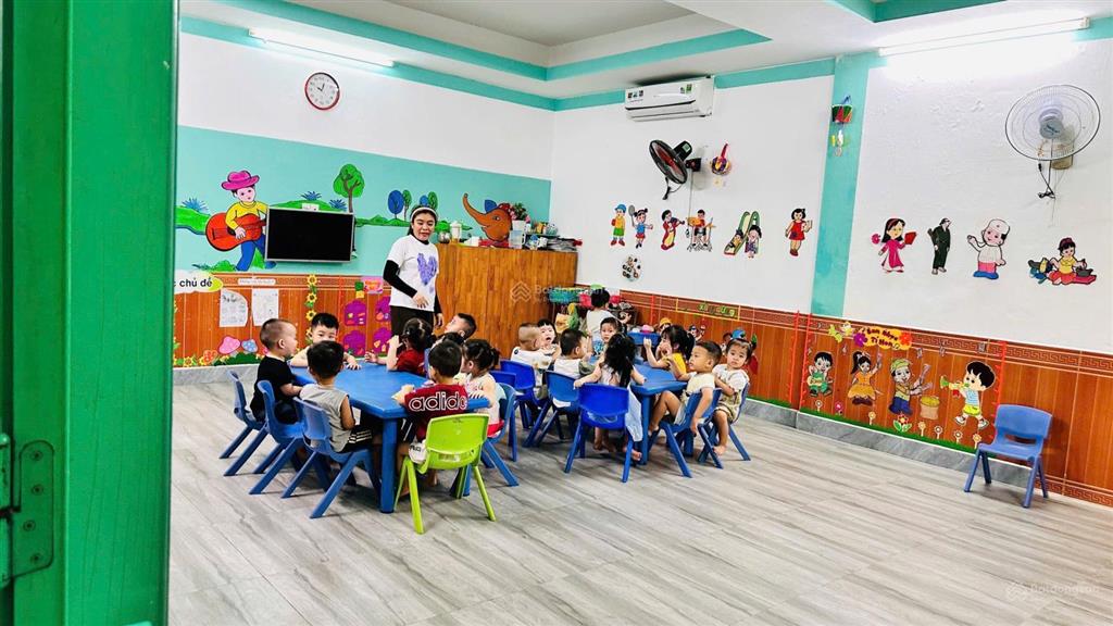 Trường mầm non tư thục vườn xanh  doanh thu 180tr/tháng 371m2  nguyễn trường tộ