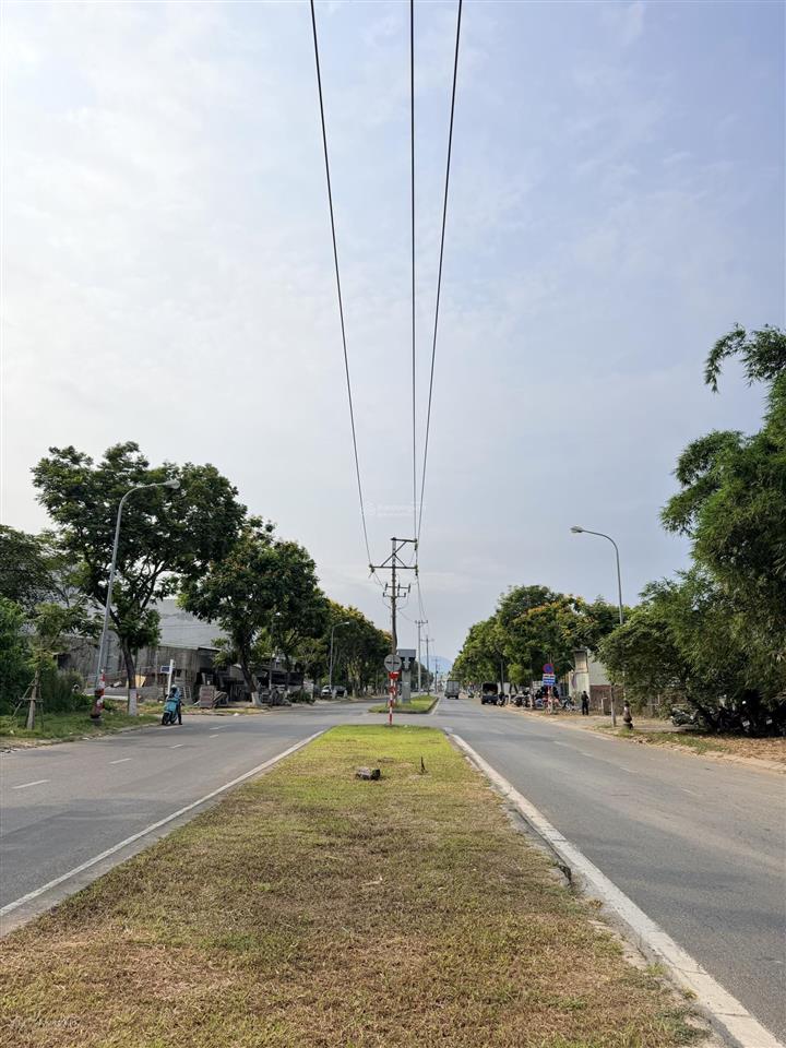 Xuất ngoại, giảm 2 tỷ bán lô đất đẹp đường đinh liệt, tặng thêm xưởng 1 tỷ 2, dòng tiền 220 triệu