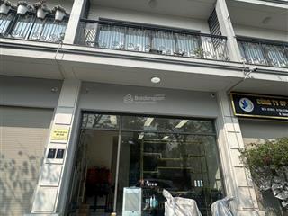 Cho thuê tầng 1 shophouse diện tích 75m2 mặt tiền 5m làm cửa hàng kinh doanh, văn phòng