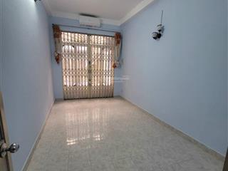 Cần cho nữ thuê phòng diện tích 18m2, giá 4tr/tháng giờ giấc tự do