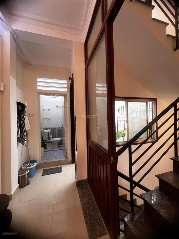 Bán nhà riêng đẹp 3 tầng, sân thượng, hẻm xe hơi 144 hồng lạc, dt đất 4.2x10.2m  giá chỉ 8 tỷ