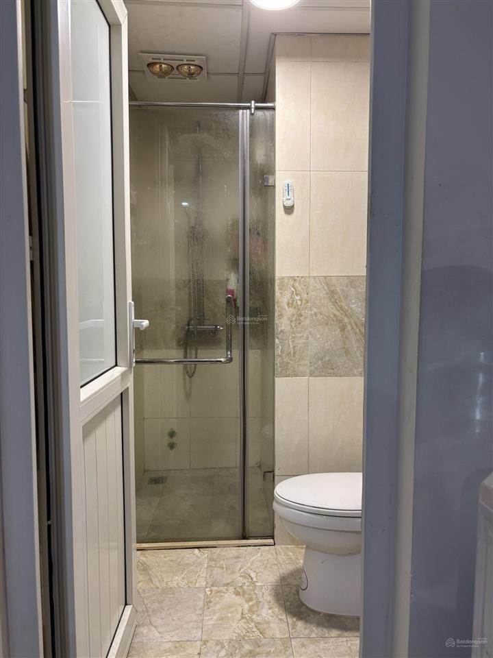 Gia đình có nhu cầu bán căn hộ chung cư toà nhà vp3 bán đảo linh đàm