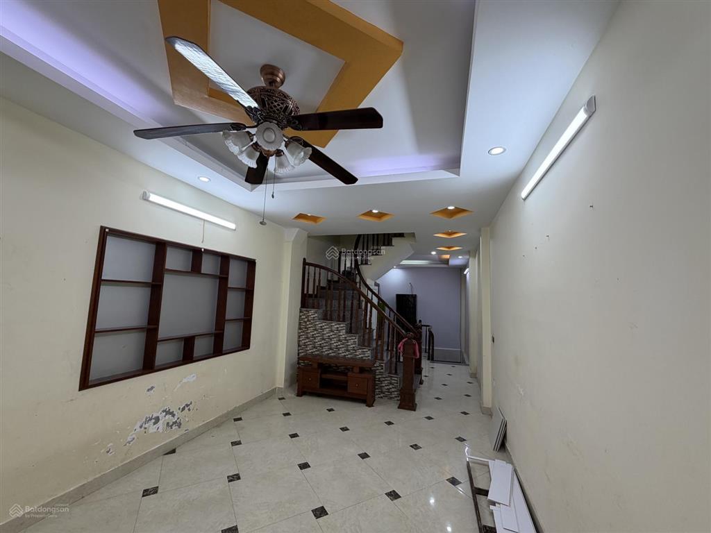 Cho thuê gấp nhà riêng 220 m2 (40m2x6 tâng), 16 triệu, ngõ 12, lê hồng phong, hà đông, hà nội