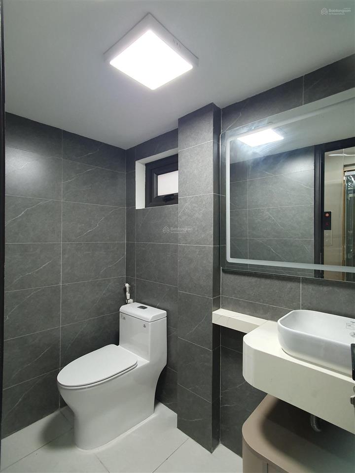 Chính chủ nhờ bán nhà trần văn lai  đình thôn  mỹ đình, dt 55m2 có thang máy.