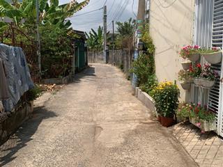 Cần bán gấp lô biệt thự vườn tại trung tâm đi bộ ra uảng trường 324m2 ngang 11.2m giá 3.750 tỷ