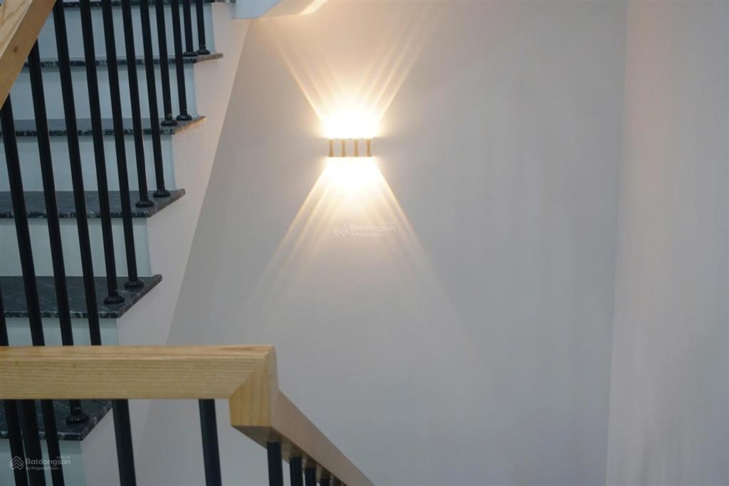 Cần bán gấp nhà hoàn công full nội thất gần siêu thị go giá 5.950 tỷ đối diện trường mầm non