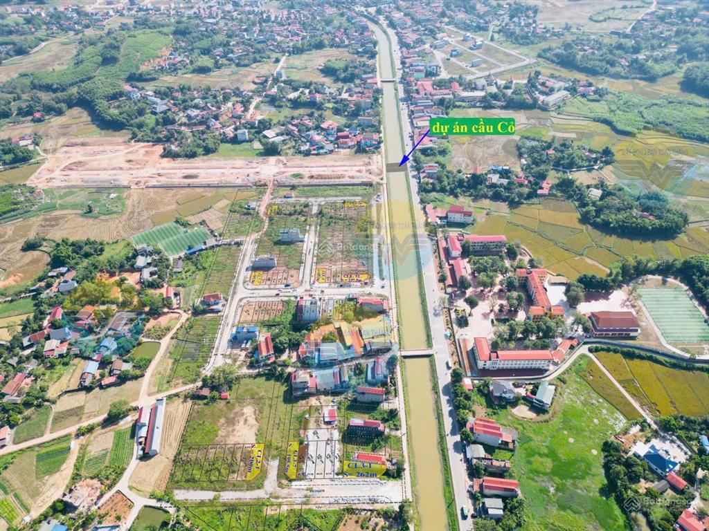 Đất kđt số 5, đất trung tâm, đối diện trường cấp 3