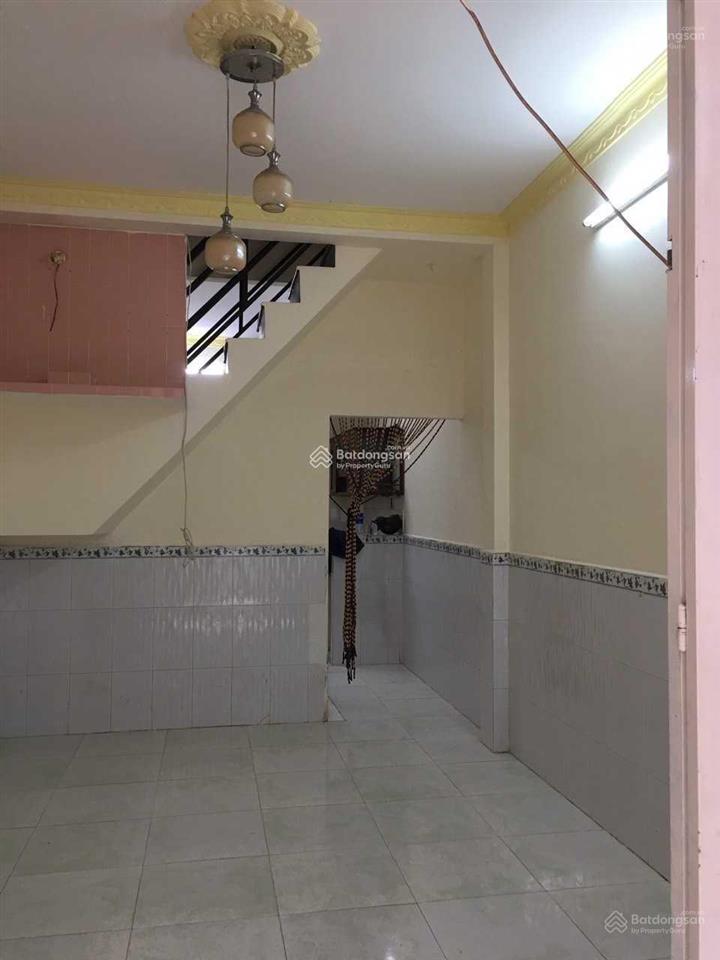 Bán nhà riêng 70m2 sổ hồng riêng