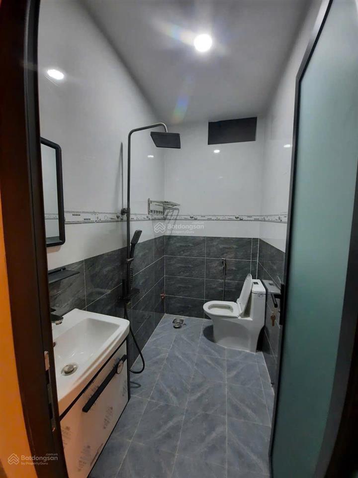 Chính chủ cần bán nhà lê văn việt dt 69m2, hoàn công đầy đủ, full nội thất, giá 6,2 ty