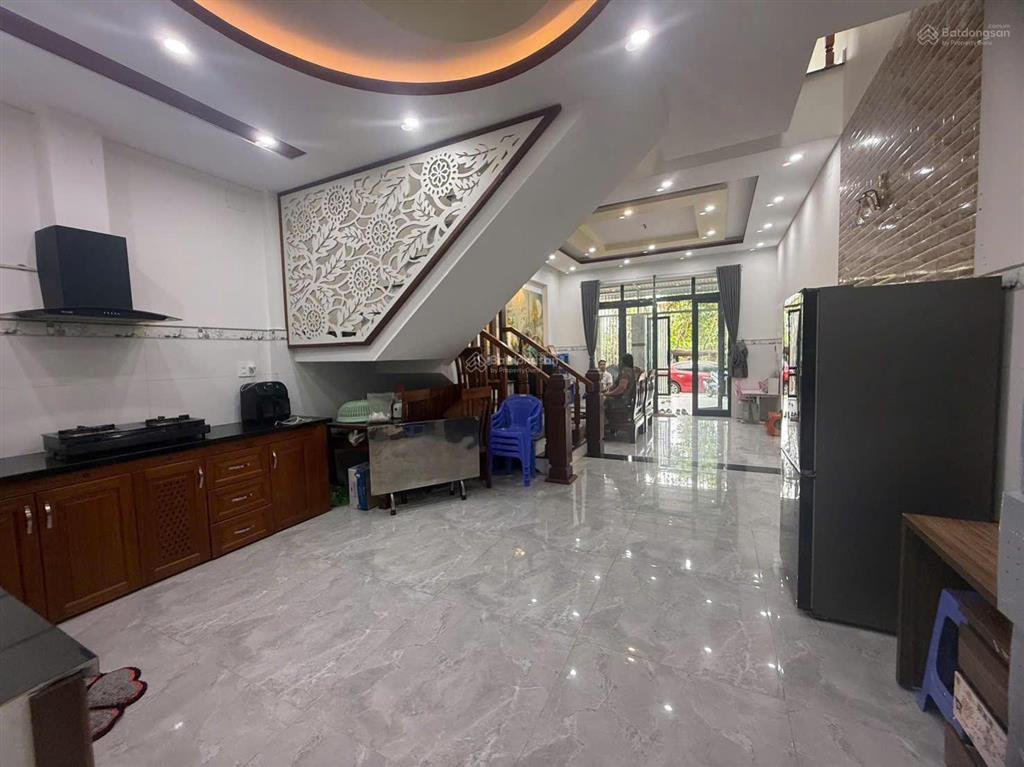 Bán nhà 2 mê đường bầu cầu 16  hòa xuân
