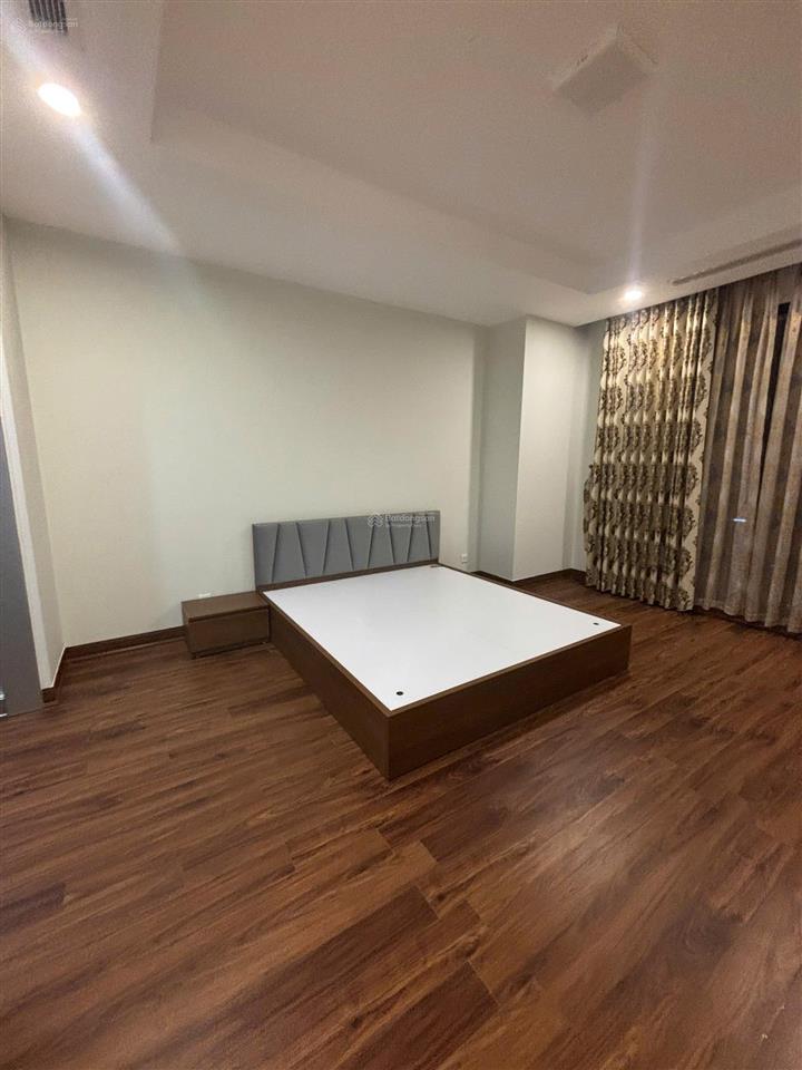 Chính chủ cho thuê căn hộ r1 royal city. giá tốt