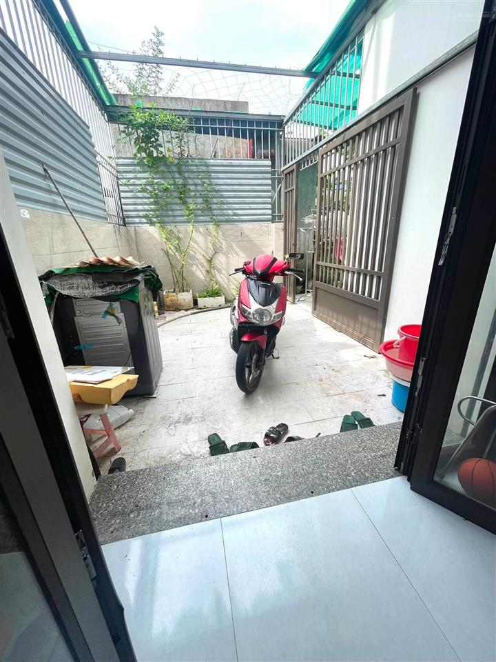 Chính chủ gửi bán căn nhà 60m2 độc lập sân cổng riêng tại cát khêtràng cát