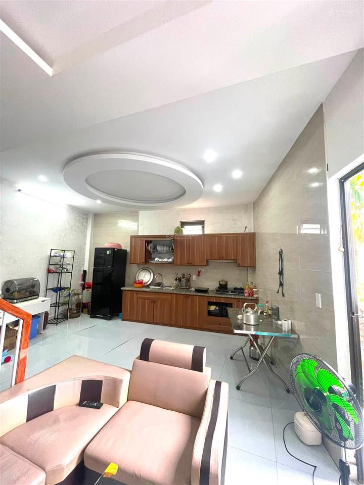 Chính chủ gửi bán căn nhà 60m2 độc lập sân cổng riêng tại cát khêtràng cát