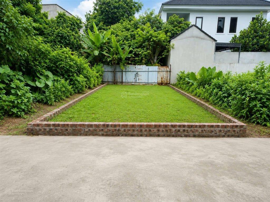 Bán lô đất đẹp thôn thạc quả  x. dục tú  đông anh  hn. dt 40m2 mặt tiền 4m  hướng tây nam