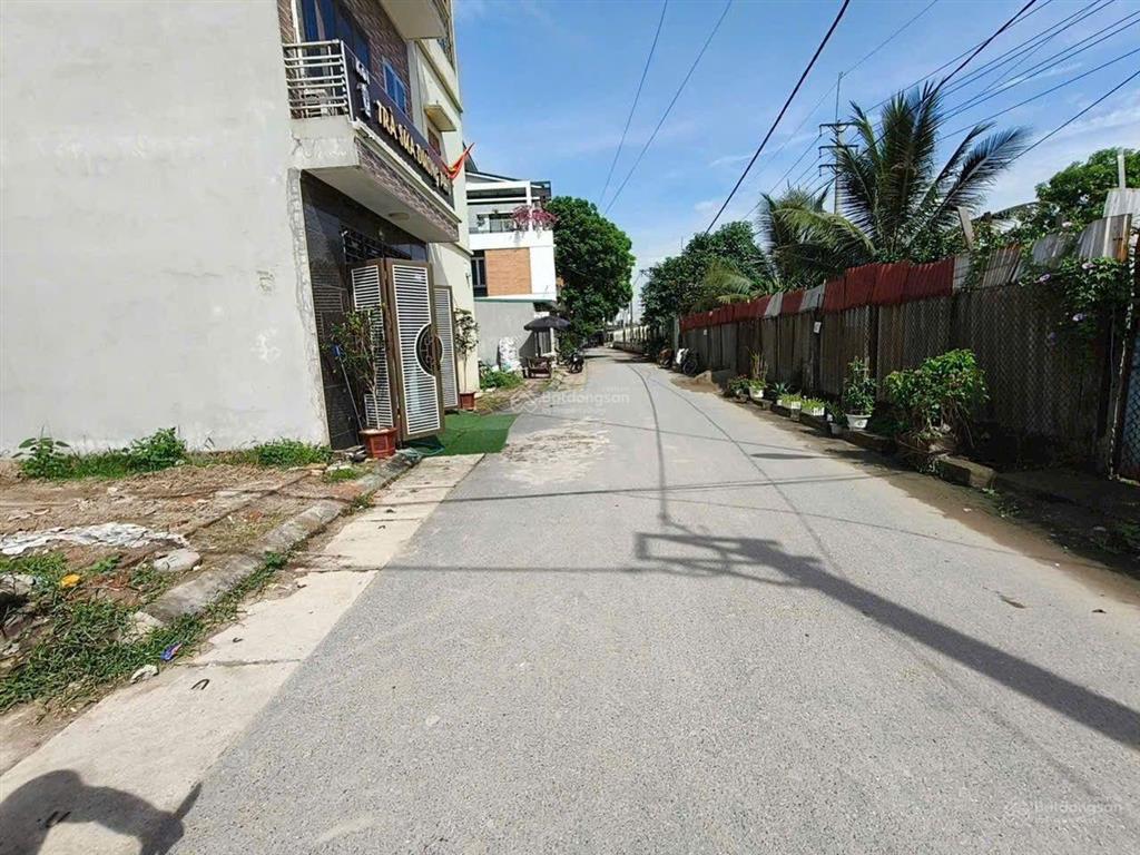 Bán gấp 92,9m đất trung thôn đông hội sát vin cổ loa dt 92,9m mt 4,34m nở hậu đẹp