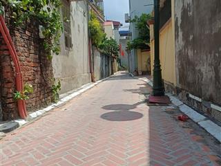 Bán mảnh đất hiếm gần hồ lại đà  tại thôn lại đà, xã đông anh. hn. diện tích 40m
mặt tiền 4.38
