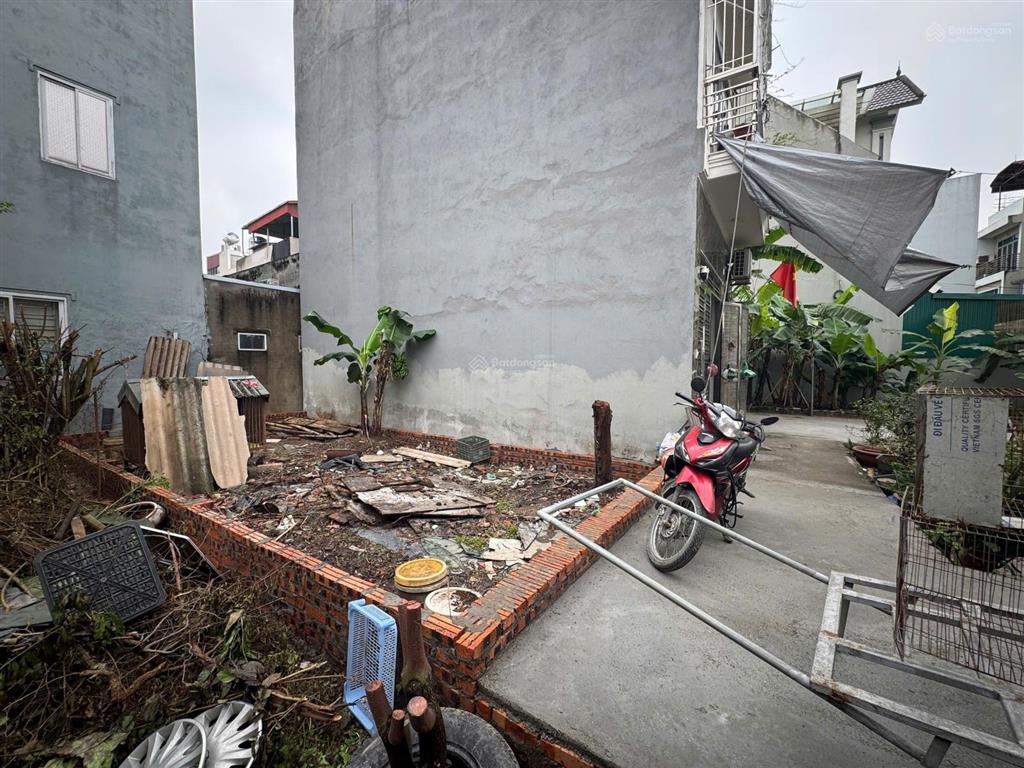 Bán mảnh đất hiếm gần hồ lại đà  tại thôn lại đà, xã đông anh. hn. diện tích 40m
mặt tiền 4.38