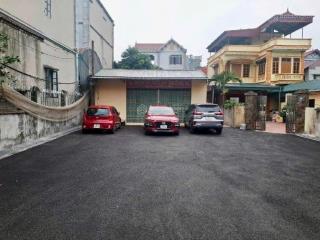 Vài bước chân ra cầu đông trù  sát nhà văn hoá  đường trường sa  gần cầu tứ liên.