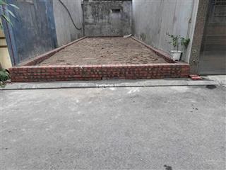 Đất tổ 11 thị trấn đông anh. diện tích 55,4m2 mặt tiền = hậu = 4,48m đất hướng nam