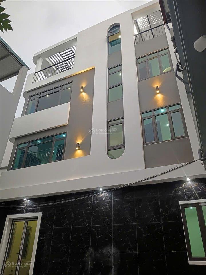 Nhà 4 tầng 2 mặt thoáng mới xây giá chỉ 4,6 tỷ vị trí cổ loa đông anh hà nội
