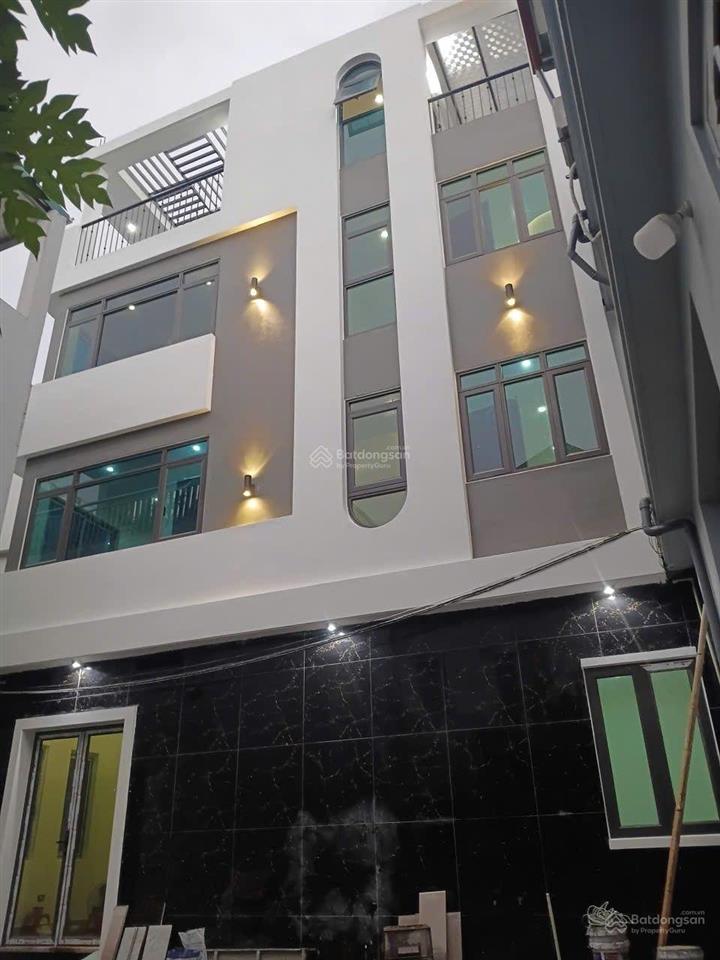 Nhà 4 tầng 2 mặt thoáng mới xây giá chỉ 4,6 tỷ vị trí cổ loa đông anh hà nội