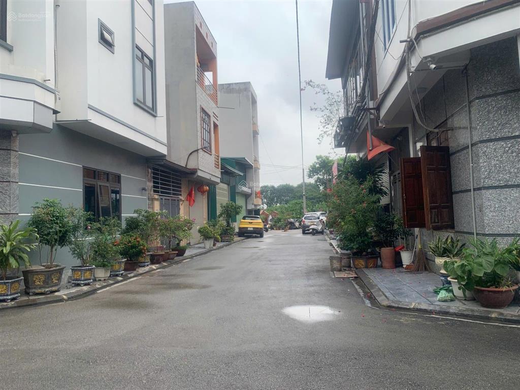 Bán nhà 2 tầng đẹp đông trù, đông anh vị trí đắc địa, đón sóng hạ tầng! diện tích 105m2