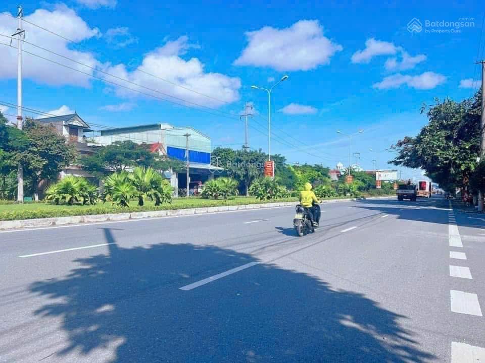 Lô đất mặt đường 353 phạm văn đồng đối diện outcity, dương kinh, hải phòng. 100m2 ngang 5m
