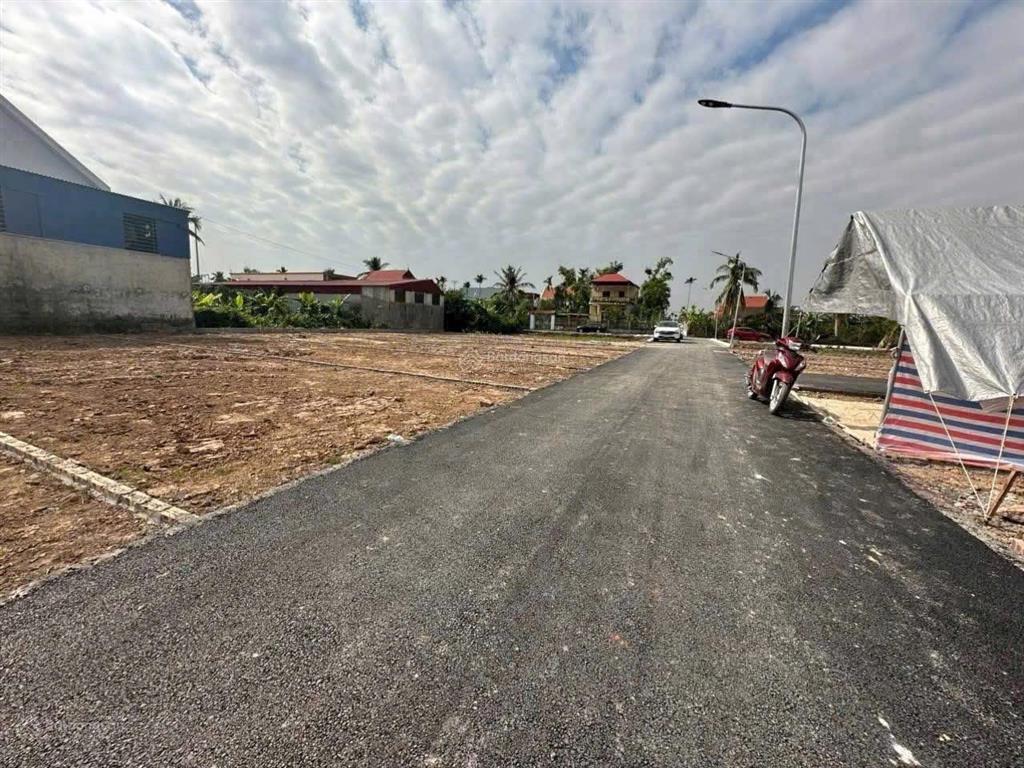 Lô đất tại minh tân  kiến thụy đèn cao áp sáng như chung cư  diện tích 81.4m2 đường 4m