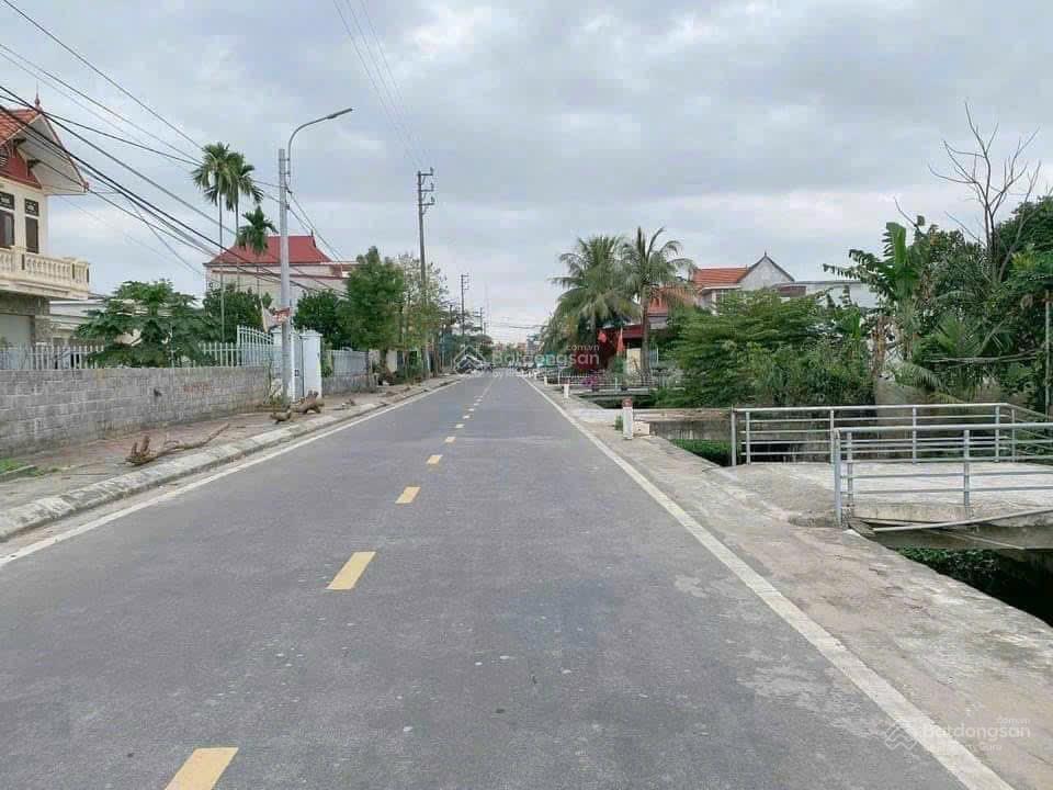 Giá cực rẻ mặt đường trung nghĩa mặt đường trung nghĩa giá 2 tỷ 210 triệu. chính chủ gửi bán