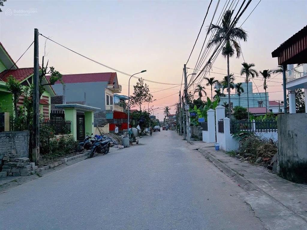 Cơ hội săn giá rẻ mặt đường sông he gần sát vinhomes dương kinh em huyền có một lô giá