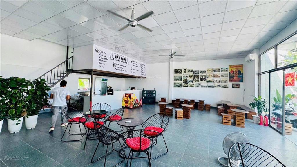  cho thuê nhà mặt đường trục đại lộ vinhomes dương kinh 268m2 có sẵn mặt bằng kinh doanh. vị t