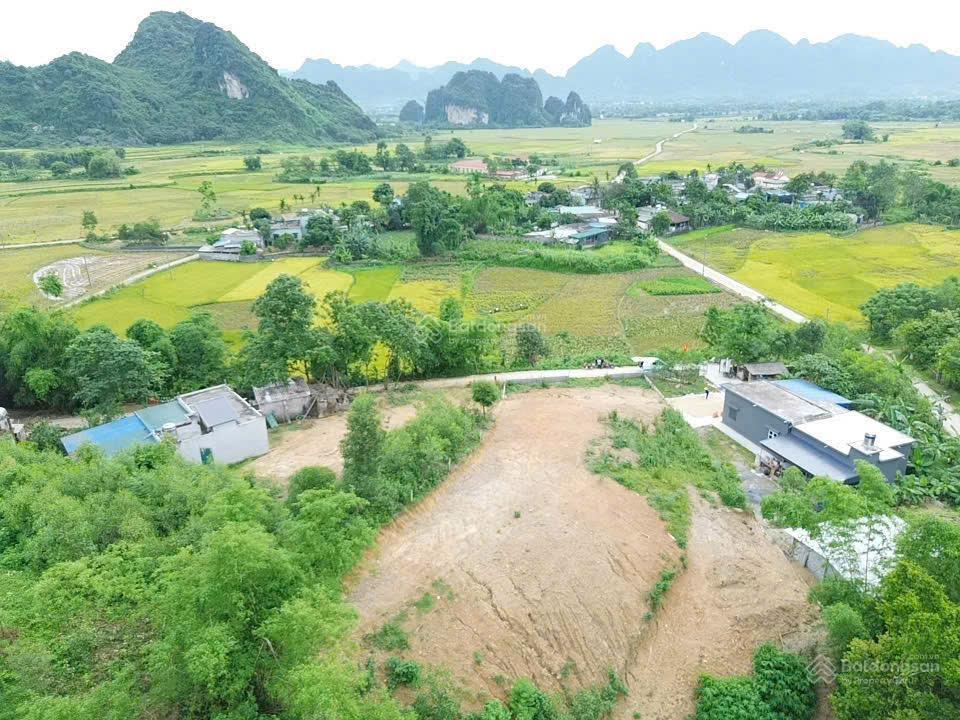 Đất dt 2337m2 kim bôi  hoà bình giá hơn 1 tỷ đất có ao, bám suối nhỏ
