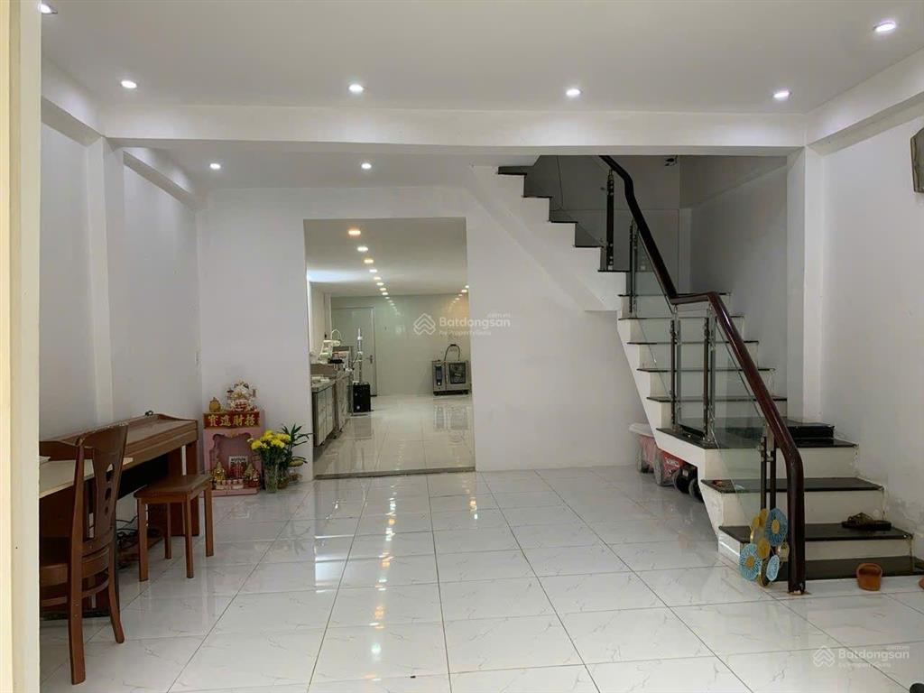 Bán nr 150m2, 3pn, 3wc tại phạm văn đồng, giá tốt 9,5 tỷ