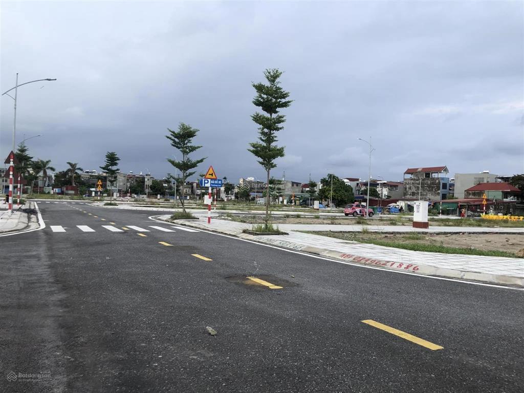 Bán 55m2 đất tđc phương khê giá 3.5 tỷ vị trí đẹp, không lầm lỗi.  0849 621 ***