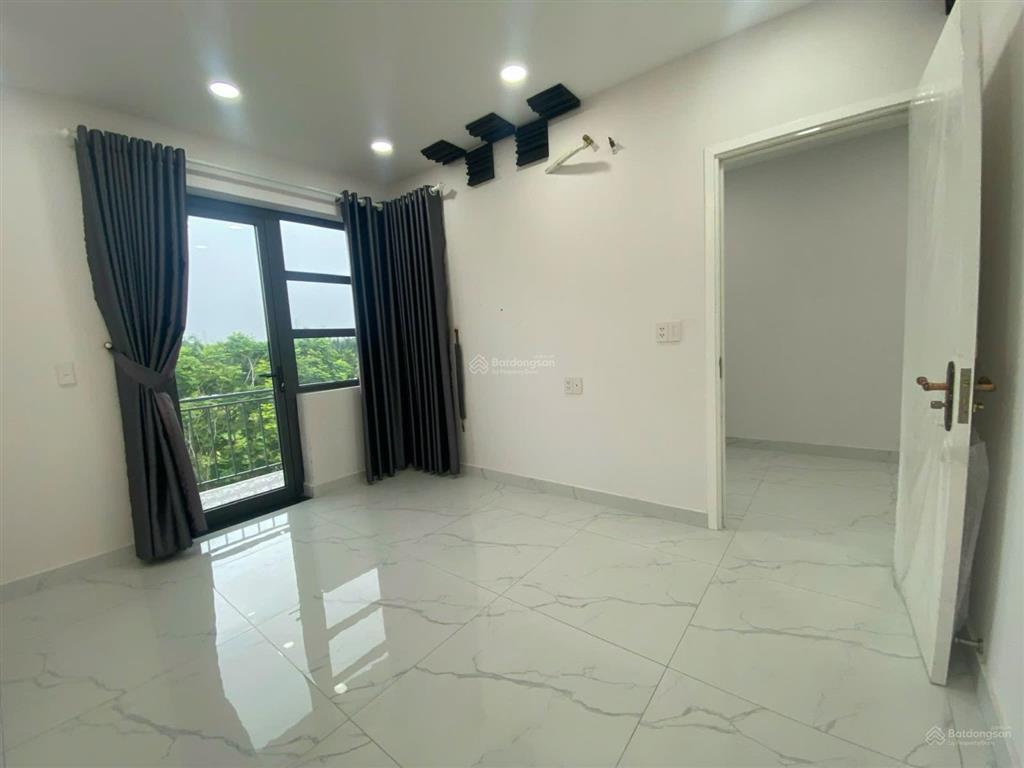 Cho thuê gấp biệt thự liên kế lavila kết cấu 3 tầng thiết kế 4pn 4wc nội thất cơ bản giá 20tr/tháng