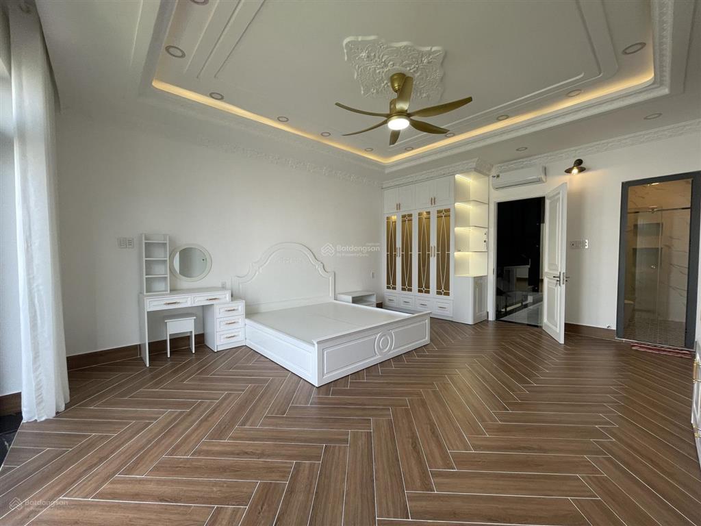 Bán nhà phố kdc phước kiển mt đường nhựa 8m dt 95m2 xd 5 tầng full nt sổ hồng. giá nhỉnh 12tỷ