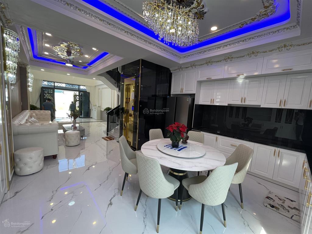 Bán nhà phố kdc phước kiển mt đường nhựa 8m dt 95m2 xd 5 tầng full nt sổ hồng. giá nhỉnh 12tỷ