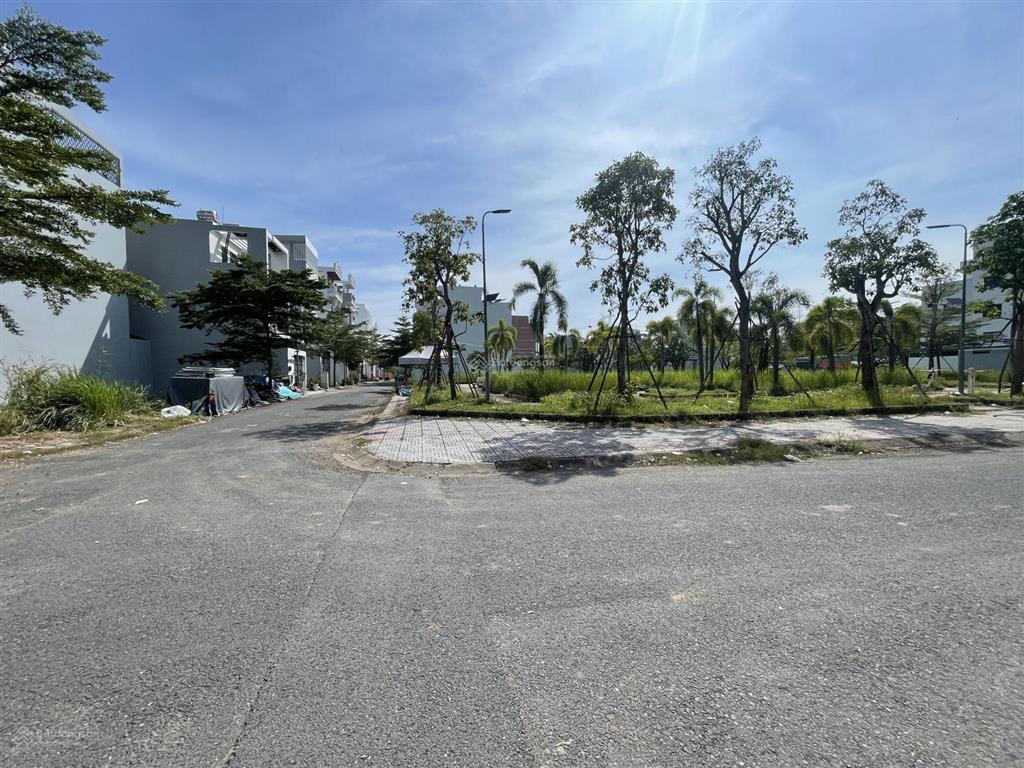 Bán đất khu dân cư 1181 lê văn lương phước kiển mt 8m dt 80m2 sổ hồng riêng, xd tự do, giá 6.6 tỷ