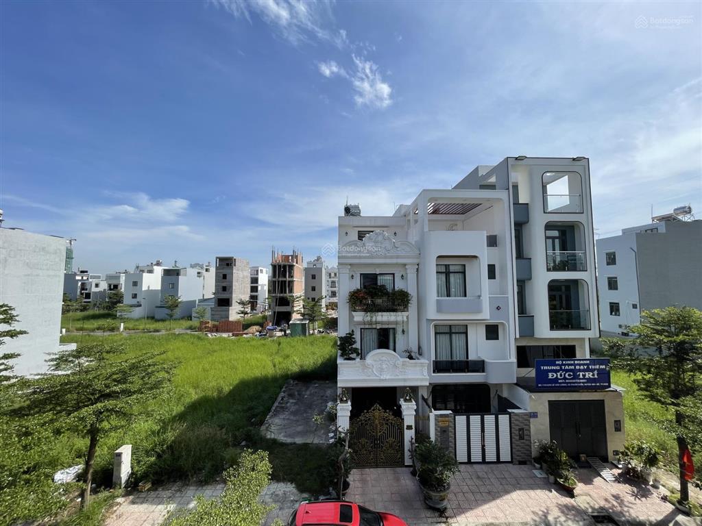 Bán đất khu dân cư 1181 lê văn lương phước kiển mt 8m dt 80m2 sổ hồng riêng, xd tự do, giá 6.6 tỷ